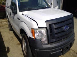 2010 FORD F150, WHITE, XL MODEL, 4.6L, 2WD, AT.   F26305